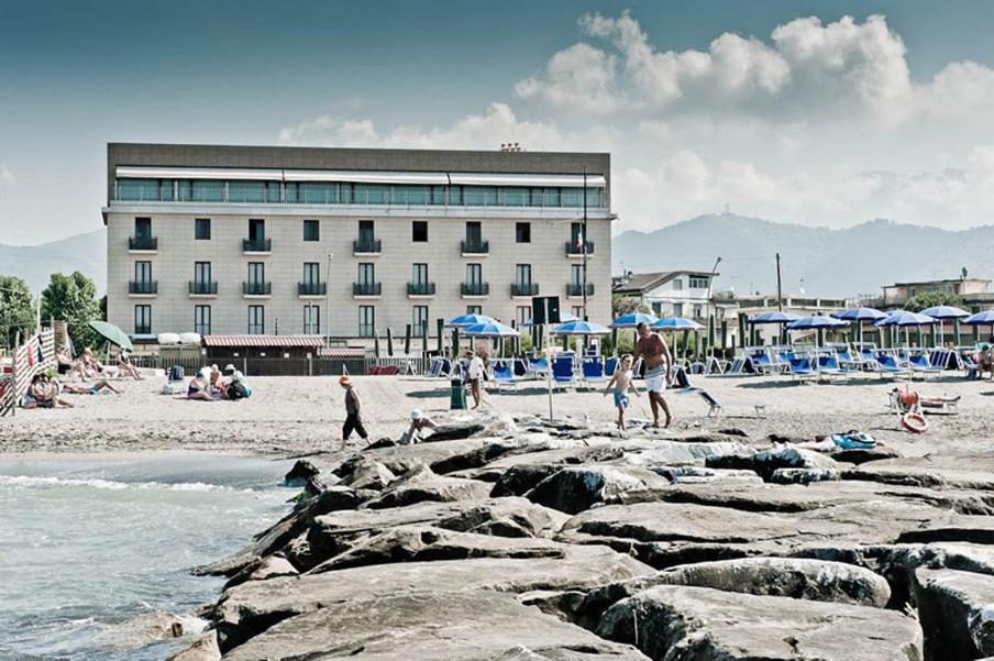 Hotel Rondine Marinella di Sarzana Exteriér fotografie